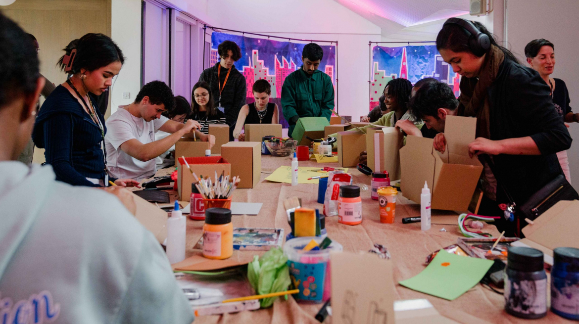 photo of young people at an art workshop
