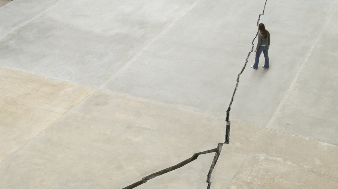 2. Doris Salcedo Shibboleth (high res) 1